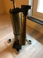 Oude misthoorn van een schip, Ophalen