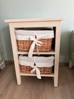 Bijzetkast met rieten mandjes, Maison & Meubles, Armoires | Commodes, 25 à 50 cm, Landelijk, Enlèvement, Utilisé