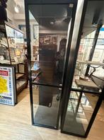 Vitrinekast met zwart houten frame (gratis), Huis en Inrichting, Ophalen, Gebruikt, 50 tot 100 cm, 150 tot 200 cm