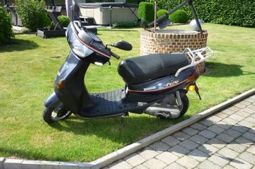 brommer zest 49ccYAMAHA  beschikbaar voor biedingen