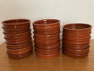 22 plats ignifuges + 4 GRATUITS - 20€ pour tout, Maison & Meubles, Cuisine | Vaisselle, Comme neuf, Autres types, Poterie, Enlèvement