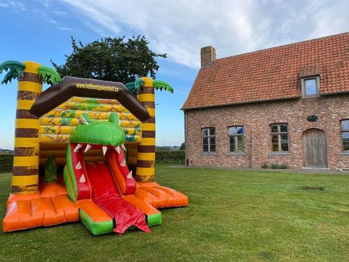 Verhuur springkasteel Slang met glijbaan, Hobby en Vrije tijd, Feestartikelen | Verhuur, Verzenden