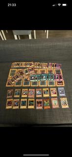 Cartes YuGiOh + règles français + zone de jeu, Hobby & Loisirs créatifs, Utilisé