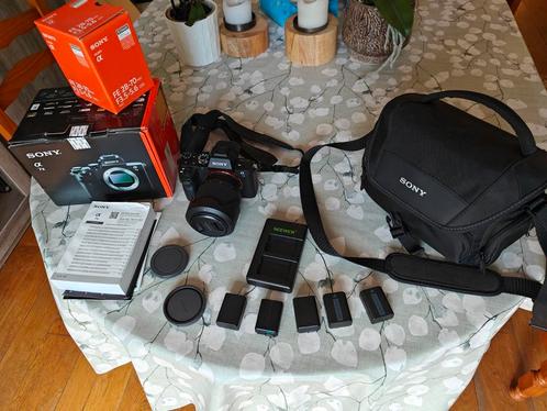 Sony A7II avec optique zoom FE 28-70, 5 batteries, sacoche, Audio, Tv en Foto, Fotocamera's Digitaal, Zo goed als nieuw, Spiegelreflex