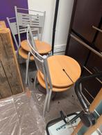Chaises à donner, Maison & Meubles, Chaises, Enlèvement, Comme neuf, Autres couleurs, Cinq, Six Chaises ou plus