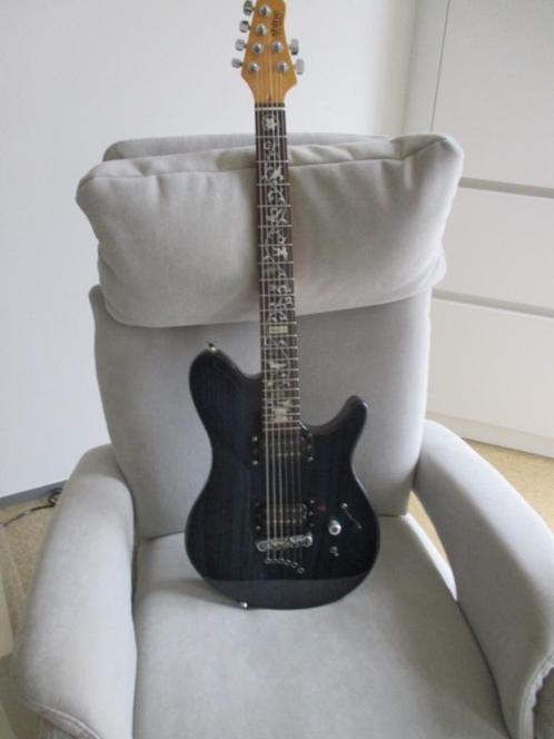 BO-EL SHINE G.G. 75 2004 - Trans Blue, Muziek en Instrumenten, Snaarinstrumenten | Gitaren | Elektrisch, Gebruikt, Solid body