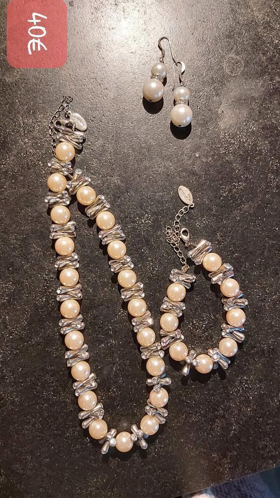 nagelnieuwe armbanden, en andere, zilver, parelmoer, setje, Handtassen en Accessoires, Armbanden, Zo goed als nieuw, Overige materialen