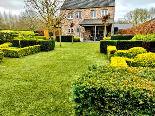 KUNSTGRAS AFKOMSTIG VAN SPORTVELDEN IN TOPSTAAT, Tuin en Terras, Gras en Kunstgras, Zo goed als nieuw, Kunstgras, 20 m² of meer