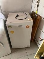 Congelateur friac 10€ sur Braquenies (La Louvière), Elektronische apparatuur, Vriezers en Diepvrieskisten, Ophalen, Gebruikt, Tussenbouw