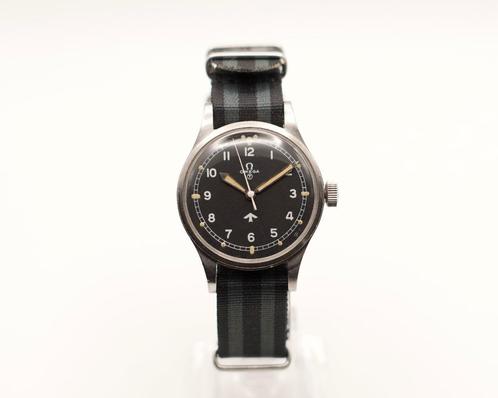 Omega - Ref.: 2777-1 - RAF 6B/542 RAF "Fat Arrow" 1953, Handtassen en Accessoires, Horloges | Heren, Zo goed als nieuw, Polshorloge