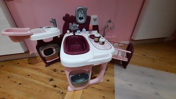 Smoby Babyverpleegster 3-in-1 groot babyhuis, Kinderen en Baby's, Speelgoed | Poppen, Zo goed als nieuw, Overige typen, Ophalen