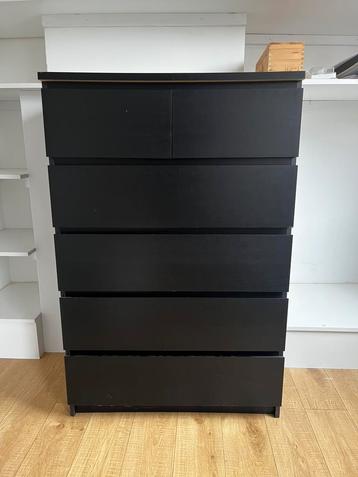Ladenkast Malm 6 lades beschikbaar voor biedingen