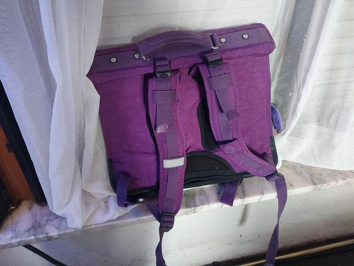 Kipling, Handtassen en Accessoires, Tassen | Schooltassen, Zo goed als nieuw, Aktetas of Boekentas, Paars, Ophalen of Verzenden