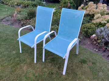 Tuinstoelen beschikbaar voor biedingen