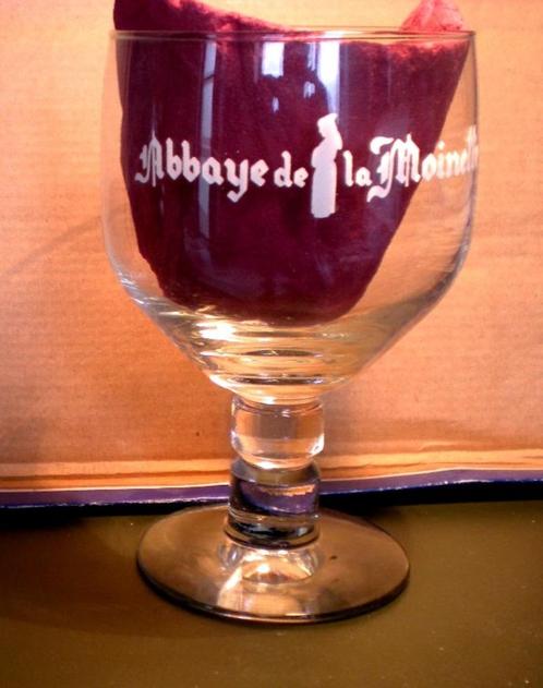 ABBAYE DE LA MOINETTE witte tekst, Verzamelen, Biermerken, Zo goed als nieuw, Glas of Glazen, Ophalen of Verzenden