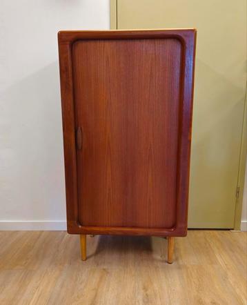 Vintage Deense Kast Kastje Highboard Dyrlund Dressoir  beschikbaar voor biedingen