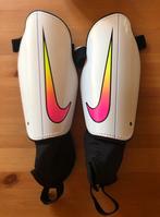 Schoenlappen Nike, Sports & Fitness, Football, Accessoires de club, Enlèvement, Taille L, Neuf