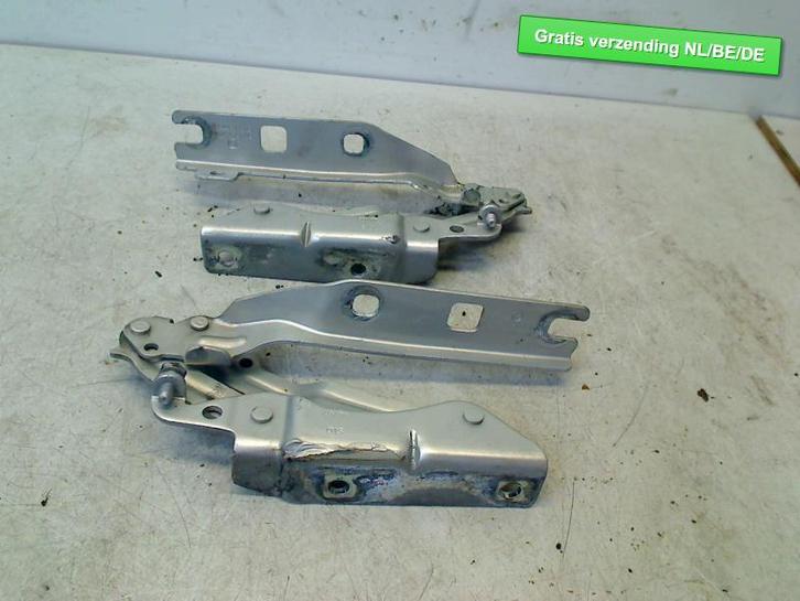 MOTORKAPSCHARNIER set Volkswagen Golf VI (5K1) (5k0823301b), Auto-onderdelen, Overige Auto-onderdelen, Volkswagen, Gebruikt