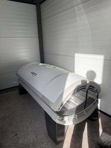 Harpo Jade/24 zonnebank beschikbaar voor biedingen