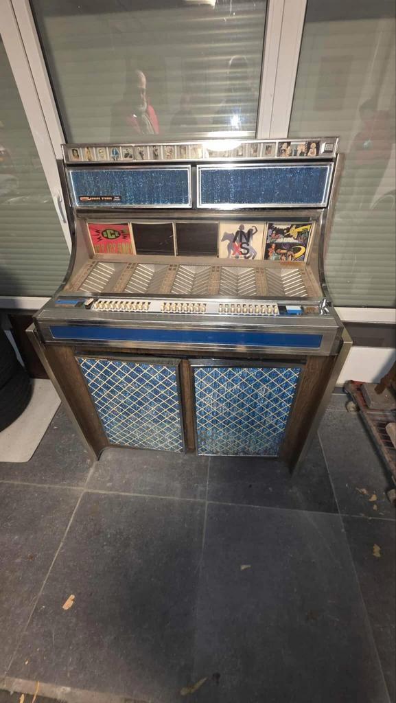 Juke box seeburg LPC480, Verzamelen, Automaten | Jukeboxen, Seeburg, Ophalen