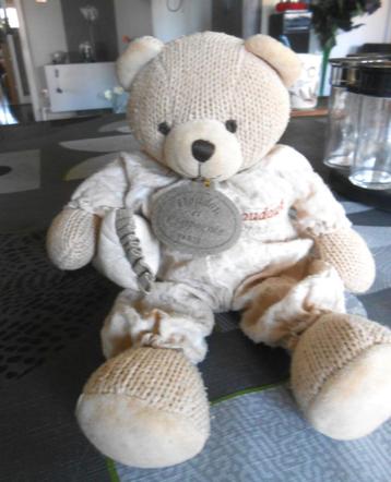 Kleine teddybeer, zacht en aangenaam om aan te raken, Kinderen en Baby's, Speelgoed | Knuffels en Pluche, Ophalen of Verzenden