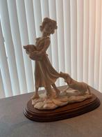 Beeldje: meisje met hondjes, Antiek en Kunst, Ophalen