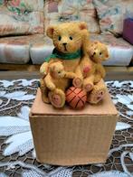 Beeldjes van Grote beer met 2 kleintjes en basketbal., Verzamelen, Ophalen of Verzenden