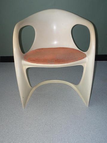 Design stoelen beschikbaar voor biedingen