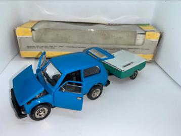 Lada Niva VAZ 2121 A20 met aanhanger 1988 - Skif Model beschikbaar voor biedingen