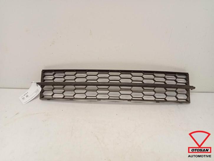 Skoda Octavia 3 13-17 Voorbumper Rooster Midden 5E0853677, Auto-onderdelen, Carrosserie, Bumper, Skoda, Gebruikt