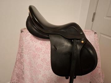 Prestige Joy Jumper springzadel 16" beschikbaar voor biedingen