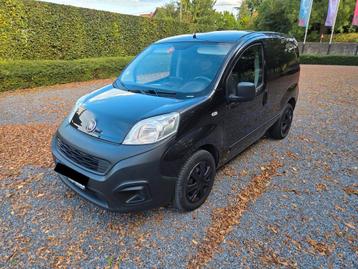 Fiat fiorino 2021 slechts 90000km airco navi sensoren beschikbaar voor biedingen