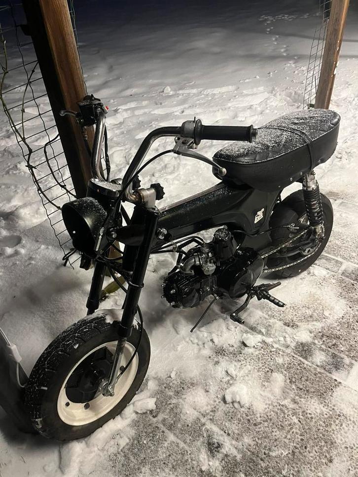 Dax 72cc, Fietsen en Brommers, Brommers | Honda, Ophalen