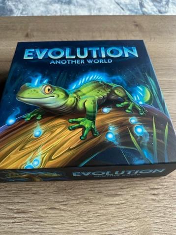 Bordspel - Evolution: Another World beschikbaar voor biedingen