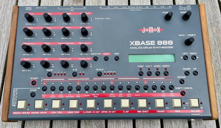 Jomox Xbase 888 - 700 euro, Muziek en Instrumenten, Drumcomputers, Gebruikt, Ophalen of Verzenden