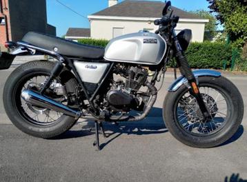 Moto 125 CC Brixton, Tourisme, Particulier, 1 cylindre, 125 cm³