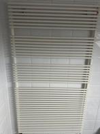 Acova badkamerradiator op centrale verwarming, Doe-het-zelf en Bouw, Ophalen, Gebruikt, Radiator