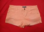 Oranje short maat 36, Kleding | Dames, Broeken en Pantalons, Kort, Oranje, Ophalen of Verzenden, Zo goed als nieuw
