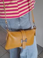 Kleine handtas met doorzichtige + kliksluiting (veiligheid), Handtassen en Accessoires, Tassen | Damestassen, Ophalen, Zo goed als nieuw
