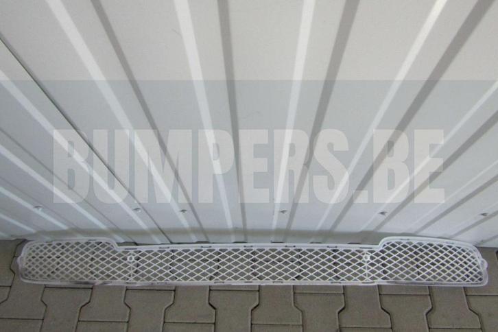 Grill Rolls Royce Wraith RR5 13-15 51117301348 grille voorbu, Autos : Pièces & Accessoires, Autres pièces automobiles, Utilisé