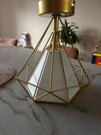 Lustre, Enlèvement, Neuf