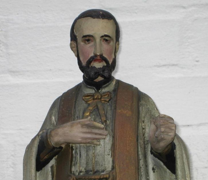 Belle statue de jésuite en plâtre polychrome XIXème de 45 cm, Antiek en Kunst, Antiek | Religieuze voorwerpen, Verzenden