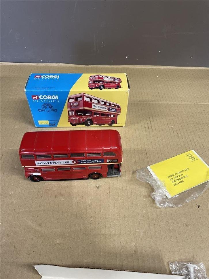 model bus Corgi Classics - London Bus - 35001 RM5 set, Hobby en Vrije tijd, Modelauto's | 1:50, Zo goed als nieuw, Corgi, Ophalen of Verzenden