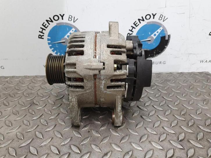 RENAULT CLIO [ALTERNATOR] 2009, Auto-onderdelen, Motor en Toebehoren, Gebruikt, ARN erkend, Stiba lid, Erkend duurzaam, Ophalen of Verzenden