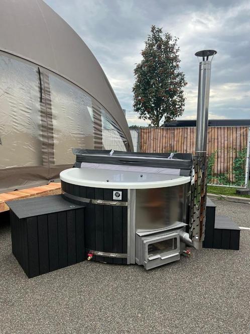 Hottub houtgestookt | integrale kachel | full option | Acryl, Tuin en Terras, Zwembad-toebehoren, Nieuw, Overige typen, Ophalen of Verzenden