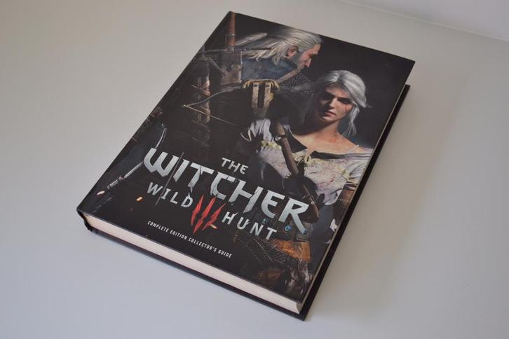 The Witcher wild hunt complete guide collector’s edition, Consoles de jeu & Jeux vidéo, Consoles de jeu | Autre, Comme neuf, Enlèvement ou Envoi