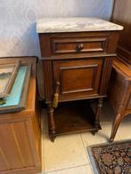 Mooi kastje met marmer blad, Huis en Inrichting, Slaapkamer | Nachtkastjes, Ophalen, Gebruikt, Hout