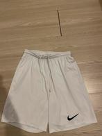 Short Nike blanc - affaire à saisir, Football, Enlèvement ou Envoi, Porté, Blanc