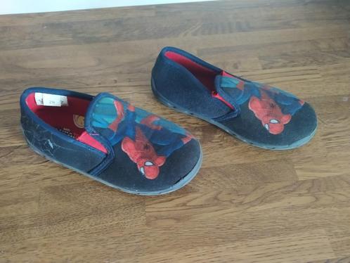 Pantoffels maat 29. (SPIDERMAN), Kinderen en Baby's, Kinderkleding | Schoenen en Sokken, Gebruikt, Schoenen, Jongen, Ophalen of Verzenden
