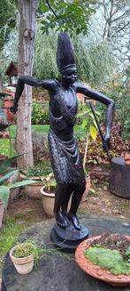 Houten beelden en houtkunst, Enlèvement